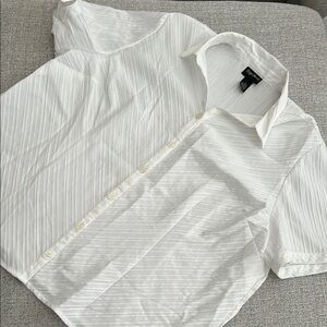 Maggie Barnes White Textured Button Down Shirt
